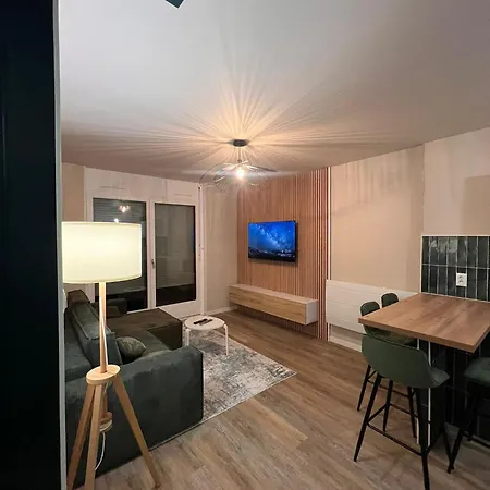 New, T2 Neuf Proche Parlement Appartement Straatsburg